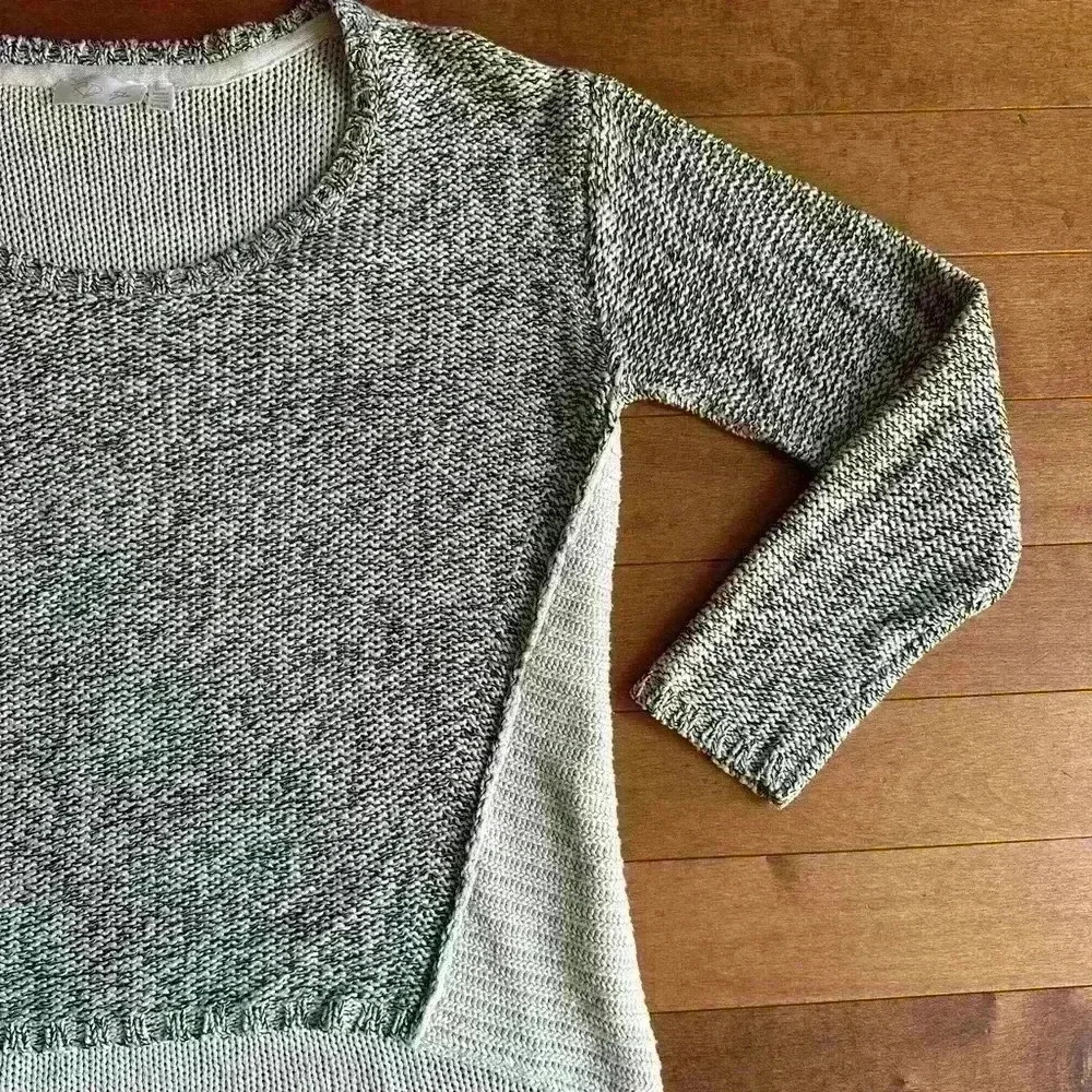 RD Style | Knit woven two tone sweater size large (fits smaller) - Picture 2 of 5